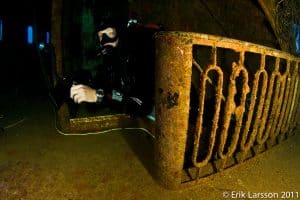 6 Accompanied Dives